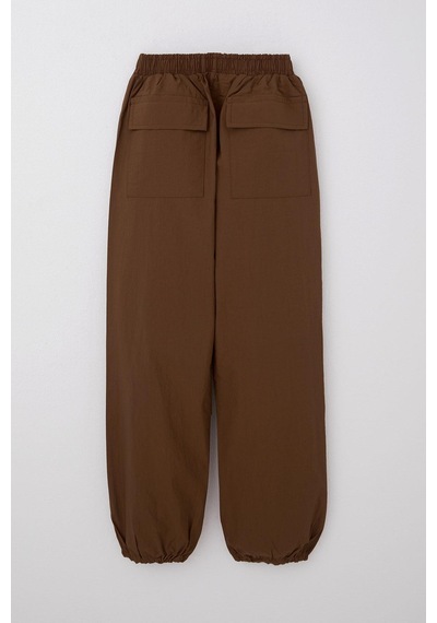 Breeze Kız Çocuk Paraşüt Jogger Paça Pantolon 6-12 Yaş, Koyu Kahve Koyu Kahverengi Breeze Kız Çocuk Paraşüt Jogger Paça Pantolon 6-12 Yaş, Koyu Kahve Koyu Kahverengi