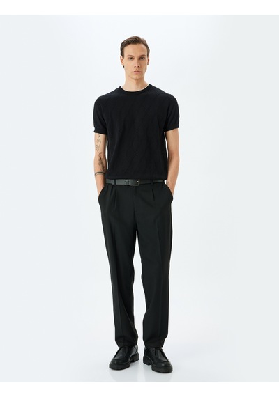 Koton Regular Fit Geometrik Dokulu Kısa Kollu Pamuklu Triko Kazak Siyah 5sam70010ht Siyah