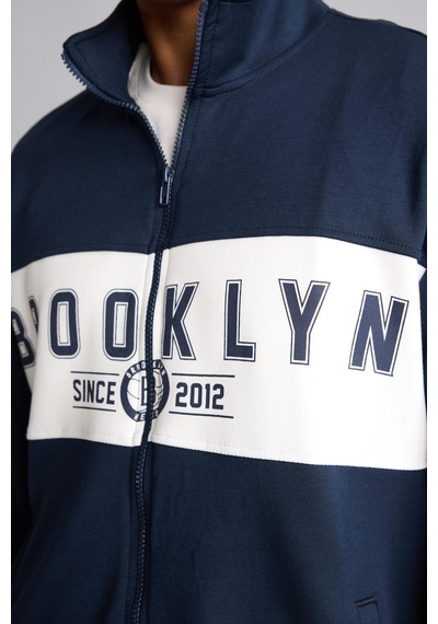 Defacto Nba Lisanslı Brooklyn Nets Standart Fıt Dik Yaka Fermuarlı Sweat Hırka H7734ax26aunv253 Lacivert-nv253 Defacto Nba Lisanslı Brooklyn Nets Standart Fıt Dik Yaka Fermuarlı Sweat Hırka H7734ax26aunv253 Lacivert-nv253