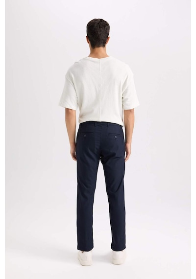 Defacto Çapraz Dokuma Chino Kumaş Pantolon Slim Fit Dar Kesim Dar Paça Basic Düz Cepli B2091AX23AU Lacivert Defacto Çapraz Dokuma Chino Kumaş Pantolon Slim Fit Dar Kesim Dar Paça Basic Düz Cepli B2091AX23AU Lacivert