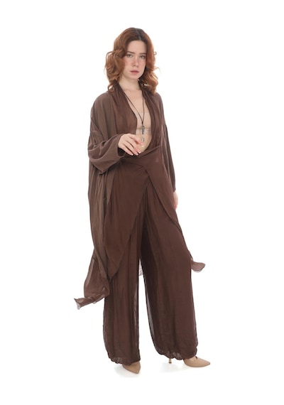 Bohem Stil Italyan Ipek Detaylı Oversize Kap Bluz- Wes Pantolon Takım-8789 Kahverengi Bohem Stil Italyan Ipek Detaylı Oversize Kap Bluz- Wes Pantolon Takım-8789 Kahverengi