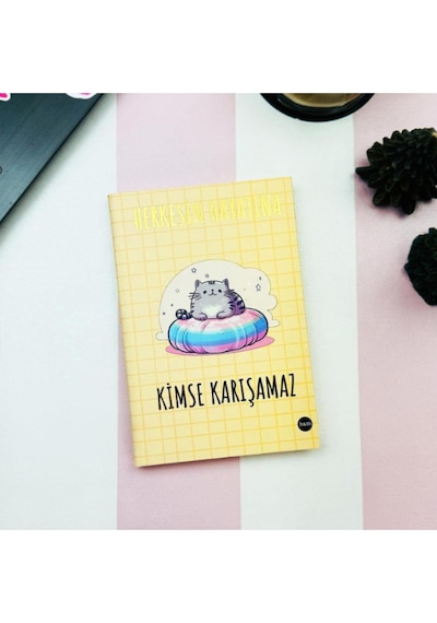 Herkesin Hayatına Kimse Karışamaz Tasarımlı Kırtasiye Seti
