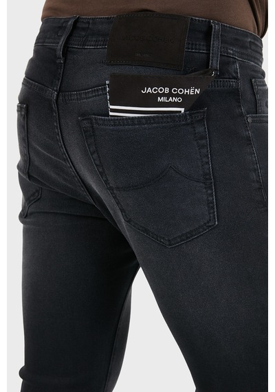 Jacob Cohen Pamuklu Slim Fit Normal Bel Dar Paça Jeans Erkek Kot Pantolon Jum Qe004 S3622 030s1 500d Siyah Jacob Cohen Pamuklu Slim Fit Normal Bel Dar Paça Jeans Erkek Kot Pantolon Jum Qe004 S3622 030s1 500d Siyah