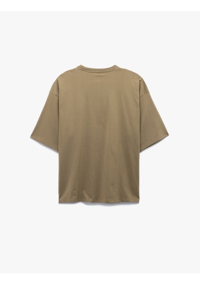 Koton Pamuklu Bisiklet Yaka Tok Kumaş Slogan İşlemeli Kısa Kollu Oversize Tişört Haki 5sam10180hk Haki Koton Pamuklu Bisiklet Yaka Tok Kumaş Slogan İşlemeli Kısa Kollu Oversize Tişört Haki 5sam10180hk Haki