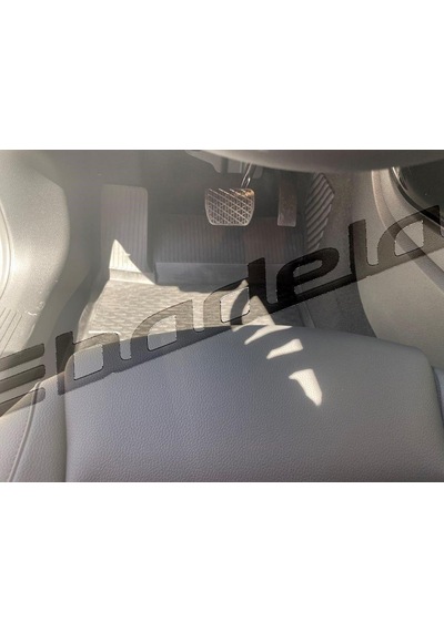 2019-2020 Mercedes B Serisi 3d Kauçuk Kokusuz Havuzlu Pas