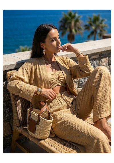 Fashion Cocktail Soft Yumuşak Saten Kumaşlı Büzgü Bağlama Lastikli Crop Ceket Pantolon Kemer 4 Lü Takım Sarı Fashion Cocktail Soft Yumuşak Saten Kumaşlı Büzgü Bağlama Lastikli Crop Ceket Pantolon Kemer 4 Lü Takım Sarı