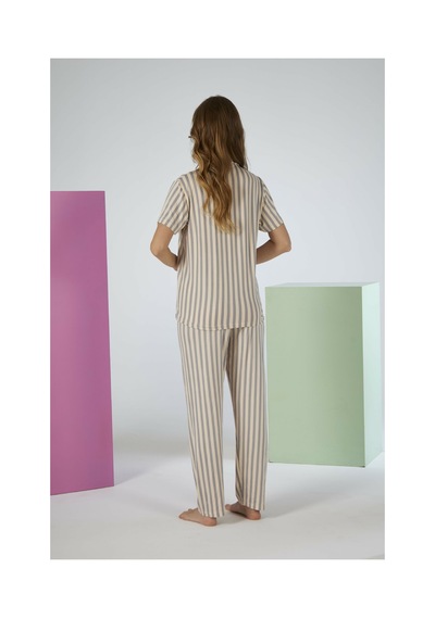 Estiva Kadın Pembe Çizgili Gri Kısa Kollu Önden Düğmeli Soft Pijama Takımı Çok renkli