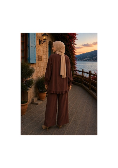 Hira Life Fashion Kadın Çilek Kumaş Dik Yaka Düğmeli Fırfır Detaylı Tesettür Tunik Pantolon İkili Takım Kahverengi Kahverengi Hira Life Fashion Kadın Çilek Kumaş Dik Yaka Düğmeli Fırfır Detaylı Tesettür Tunik Pantolon İkili Takım Kahverengi Kahverengi
