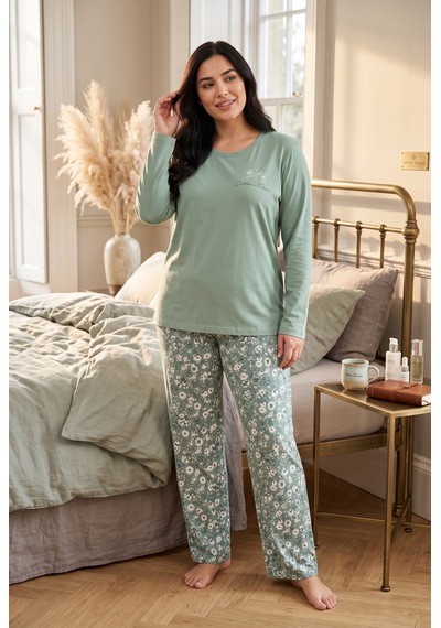 Seboteks Mevsimlik Kumaş Bisiklet Yaka Uzun Kollu Büyük Beden Kadın Pijama Takımı 400 Yeşil Seboteks Mevsimlik Kumaş Bisiklet Yaka Uzun Kollu Büyük Beden Kadın Pijama Takımı 400 Yeşil