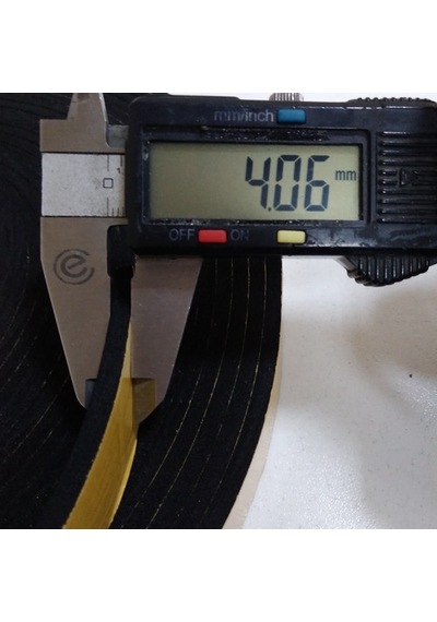 Kapı Pencere Bandı / Kapı Pencere Yalıtım Süngeri Epdm-4Mmx20Mm-Siyah-10 Metre