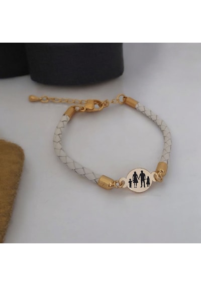 Aile Temalı Doğal Beyaz Derili Oval Motifli 14 Ayar Altın Plakalı Hediye Bileklik-529sembol Aile Sembolü Aile Temalı Doğal Beyaz Derili Oval Motifli 14 Ayar Altın Plakalı Hediye Bileklik-529sembol Aile Sembolü