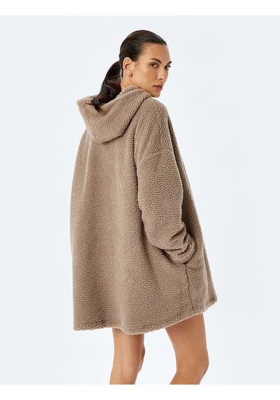 Koton Uzun Kollu Oversize Kapüşonlu Peluş Sabahlık Vizon 5wlk70020mk Vizon