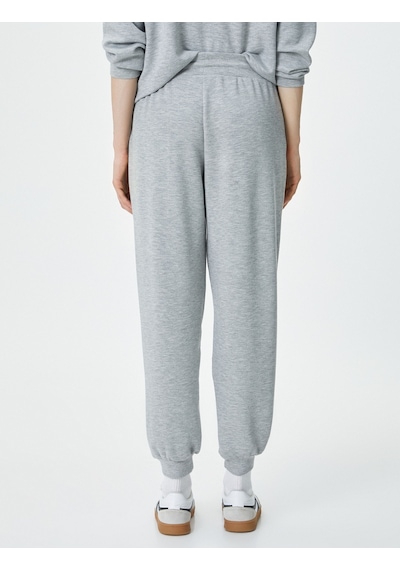 Koton Jogger Eşofman Altı Beli Bağcıklı Cep Detaylı Nervürlü Viskon Gri 4sak30023ek 4SAK30023EK031 Gri