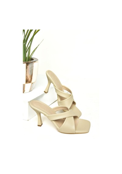 Fox Shoes P590033009 Bej Çapraz Bantlı Kalın Topuklu Kadın Terlik Bej-suni Deri Çok Renkli Fox Shoes P590033009 Bej Çapraz Bantlı Kalın Topuklu Kadın Terlik Bej-suni Deri Çok Renkli