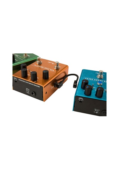 Fender 0990825302 Blockchain Medium Siyah Gitar Patch Kablosu Orta Boy Pedalboard Kurulumları İçin İdeal Esneklik Ve Koruma