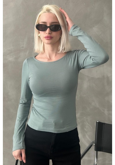 Madmext Turkuaz Kayık Yaka Basic Kadın Bluz Mg1997