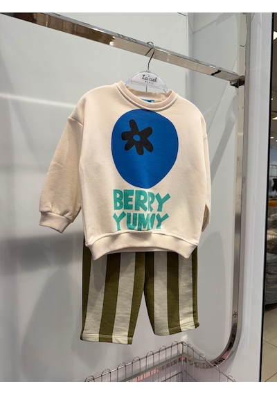 Magu Çocuk Yaban Mersini Baskılı Ekru Sweatshirt Ve Yeşil Çizgili Eşofman Takımı Çok Renkli