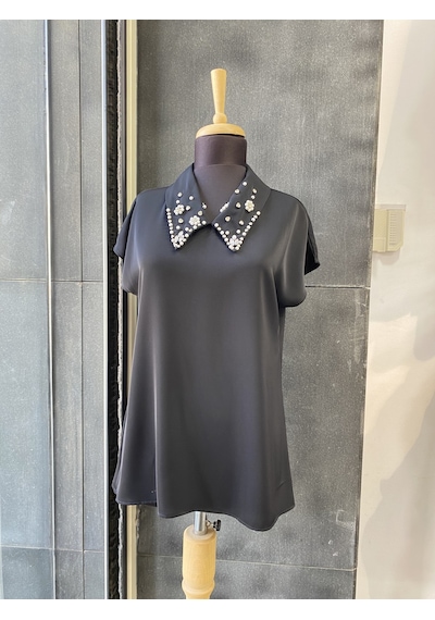 Pera Moda İç Göstermeyen Yakası İnci Ve Taşlı Kısa Kollu Şık Kadın Gömleği Siyah