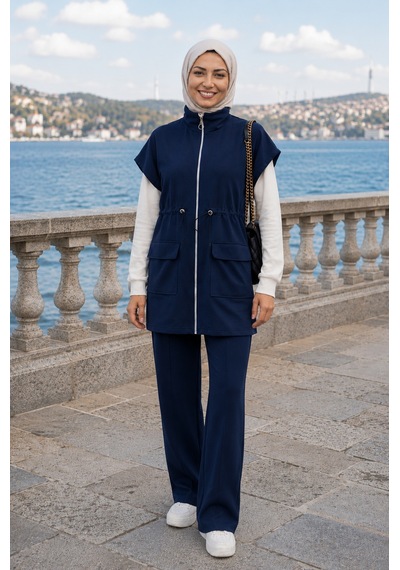 Lacivert Yelekli 2 Li Takım Modern, Rahat Ve Şık Günlük Kombin
