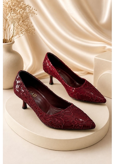 Dabab Shoes Leyla Kadın Bordo Sivri Burun Dantel Desenli 5 Cm İnce Topuklu Stiletto Ayakkabı Dabab Shoes Leyla Kadın Bordo Sivri Burun Dantel Desenli 5 Cm İnce Topuklu Stiletto Ayakkabı