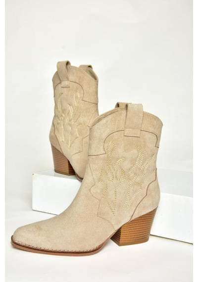 Fox Shoes T296112002 Bej Süet Kalın Topuklu Kadın Bot Bej-süet Bej