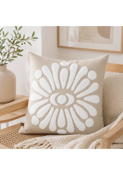 Flora 43x43 Cm Dekoratif Kırlent Kılıfı Kabartmalı Çiçek Desenli Modern Koltuk Yastık Kılıfı Bej