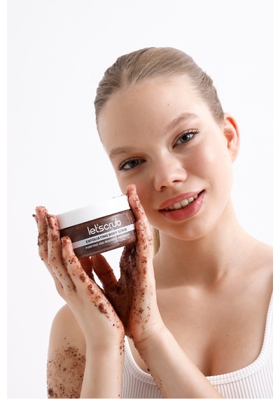 Besleyici, Yenileyici Ve Aydınlatıcı Peeling Seti - Body Scrub, Enzyme Peeling Powder, Lip Scrub