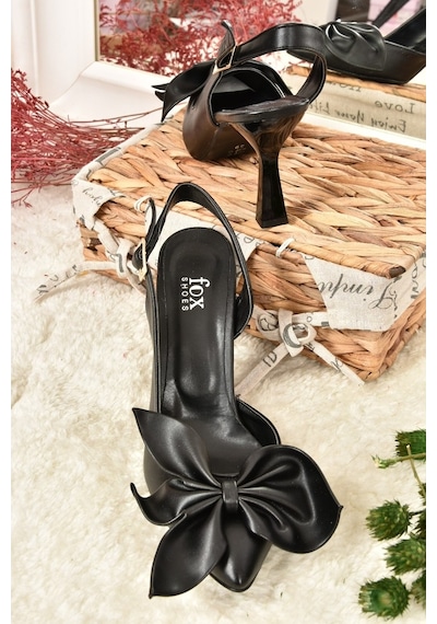Fox Shoes Siyah Kurdele Detaylı Kadın Topuklu Ayakkabı K922164809