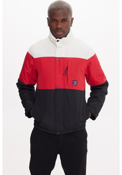 The Crow Madrid Siyah-kırmızı-kırık Beyaz Dolgulu Mont Çok Renkli
