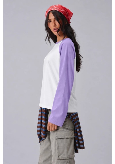Cool Tarz Kadın Oversize Kontrast Kollu Raglan Bisiklet Yaka Düşük Omuzlu T-shirt Beyaz-mor Beyaz-mor Cool Tarz Kadın Oversize Kontrast Kollu Raglan Bisiklet Yaka Düşük Omuzlu T-shirt Beyaz-mor Beyaz-mor