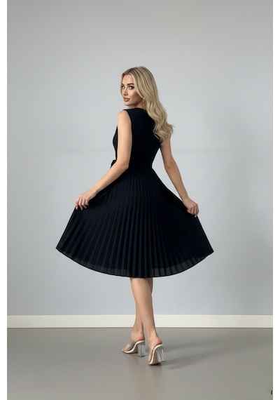 Defymoda Kadın Plise Detaylı Kuşaklı Modern Elbise Siyah
