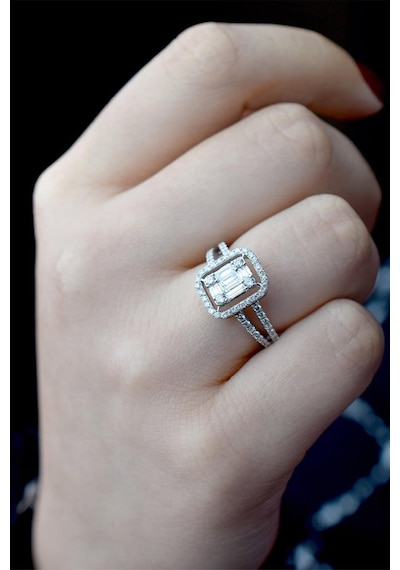 0.85 Ct Baget Pırlanta Modern Tasarım Yüzük