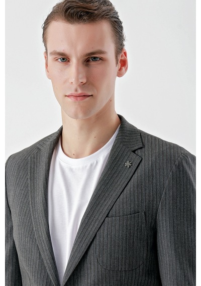 Morven Erkek Gri Poliviskon Trend Çizgili Desen Slim Fit Mono Yaka Takım Elbise 24mc001037100 Gri Morven Erkek Gri Poliviskon Trend Çizgili Desen Slim Fit Mono Yaka Takım Elbise 24mc001037100 Gri