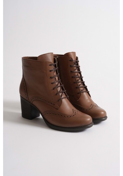 Analin Shoes Kadın Hakiki Deri Lazer Detaylı Bağcıklı Bot Ceviz