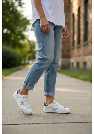 In Step Seeyli Kadın Beyaz Altın Yıldız Detaylı Günlük Spor Ayakkabı - Sneaker
