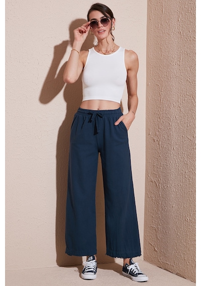 Lela Pamuklu Relaxed Fit Yüksek Bel Geniş Paça Bayan Pantolon 668Yp5275 Lacivert