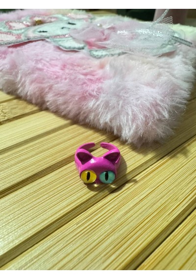 Renkli Gözlü Pembe Kedi Figürlü Çocuk Yüzük Karikatür Stil Sabit Ölçülü Reçine Takı Gümüş - Gri