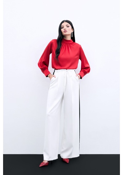 Sateen Yaka Detaylı Saten Bluz - Kırmızı-130536 Kırmızı