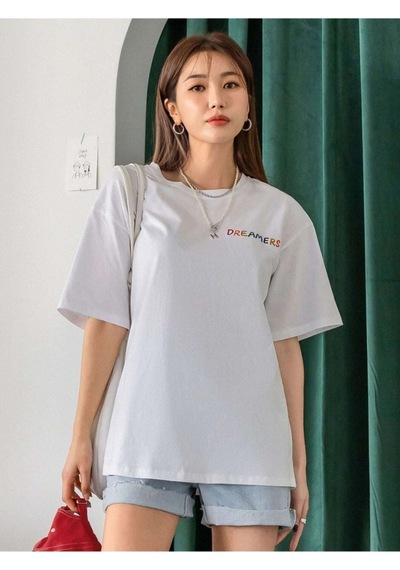 Kadın Beyaz Oversize Dreamers Baskılı T-shirt Beyaz