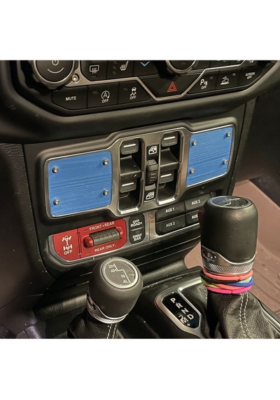 2020 Jeep Gladiator Medya Merkezi Kapak Sağ Taraf