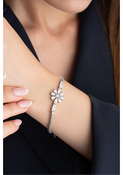 Çekirdekjewelry 925 Ayar Gümüş Zirkon Taşlı Çiçek Motifli Kadın Bileklik Gri