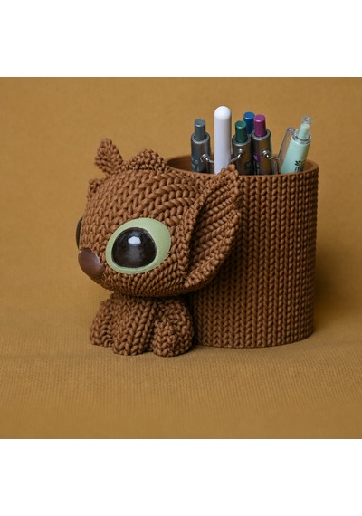 3d Baskı Knitted Kalemlik - Sevimli Karakterli Masaüstü Kalem Organizeri-kahverengi Çok Renkli