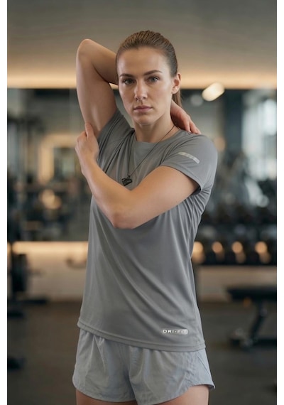 Fits Mikro Polyester Slim Fit Performans Antrenman Sporcu Kadın Tshirt Gri