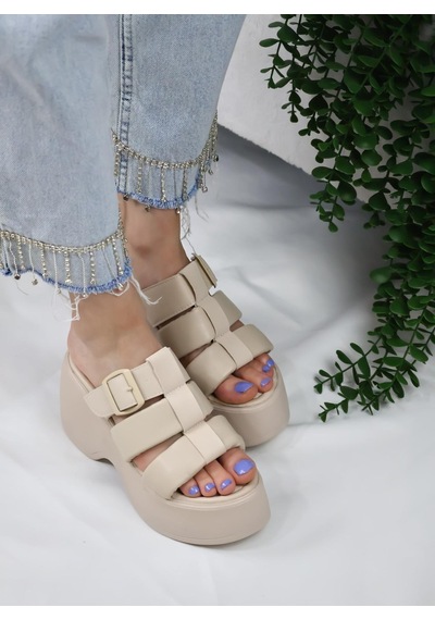 Asmi Shoes Kadın Mikeno Üç Biyeli Toka Detaylı Kalın Taban Ortopedik Terlik Bej Bej