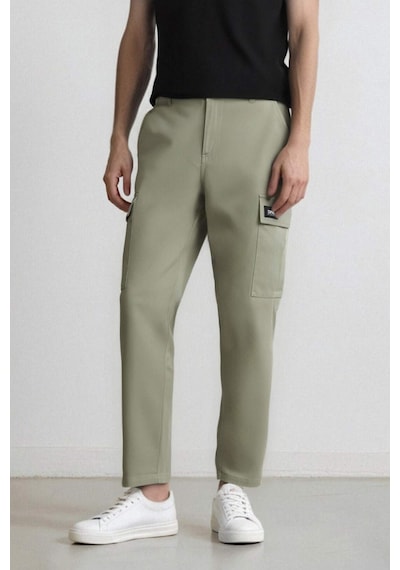 DeFacto Relax Fit Rahat Kesim Yazlık Pantolon Kargo Cepli Düz Paça D5967AX25SPKH442