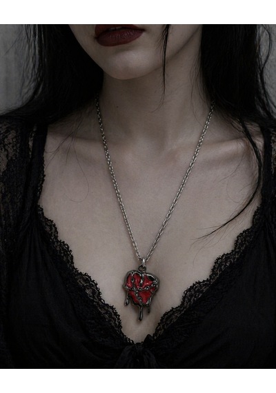 Gotik Kırmızı Kalp Zincirli Kolye Unisex Metal Tasarım Çok renkli