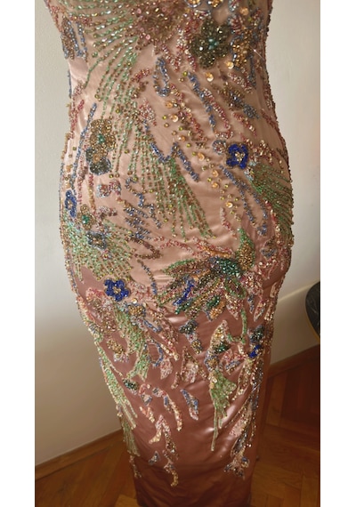 Chica Rosa Fashion Kristal Boncuk İşlemeli İpek Saten Kuyruklu Elbise