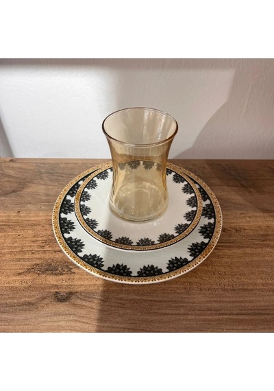 Çiçek Desenli Kehribar Çay Bardağı Takımı 18 Parça Beyaz