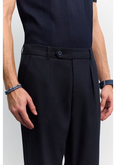 Avva Erkek Lacivert Yumuşak Tuşeli Dil Kapamalı Arka Beli Lastikli Relaxed Fit Pantolon A62y3017