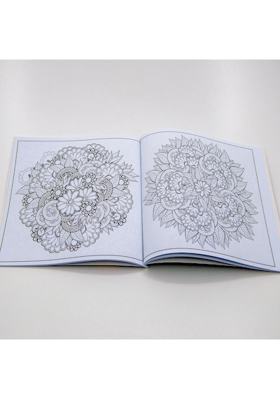 Mandala Rahatlatan Çiçekler Boyama Kitabı 23X24Cm Büyük Boy Sıfır